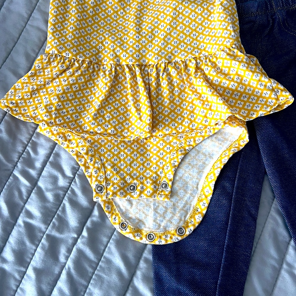 Carters pants set - Picture 3 of 4